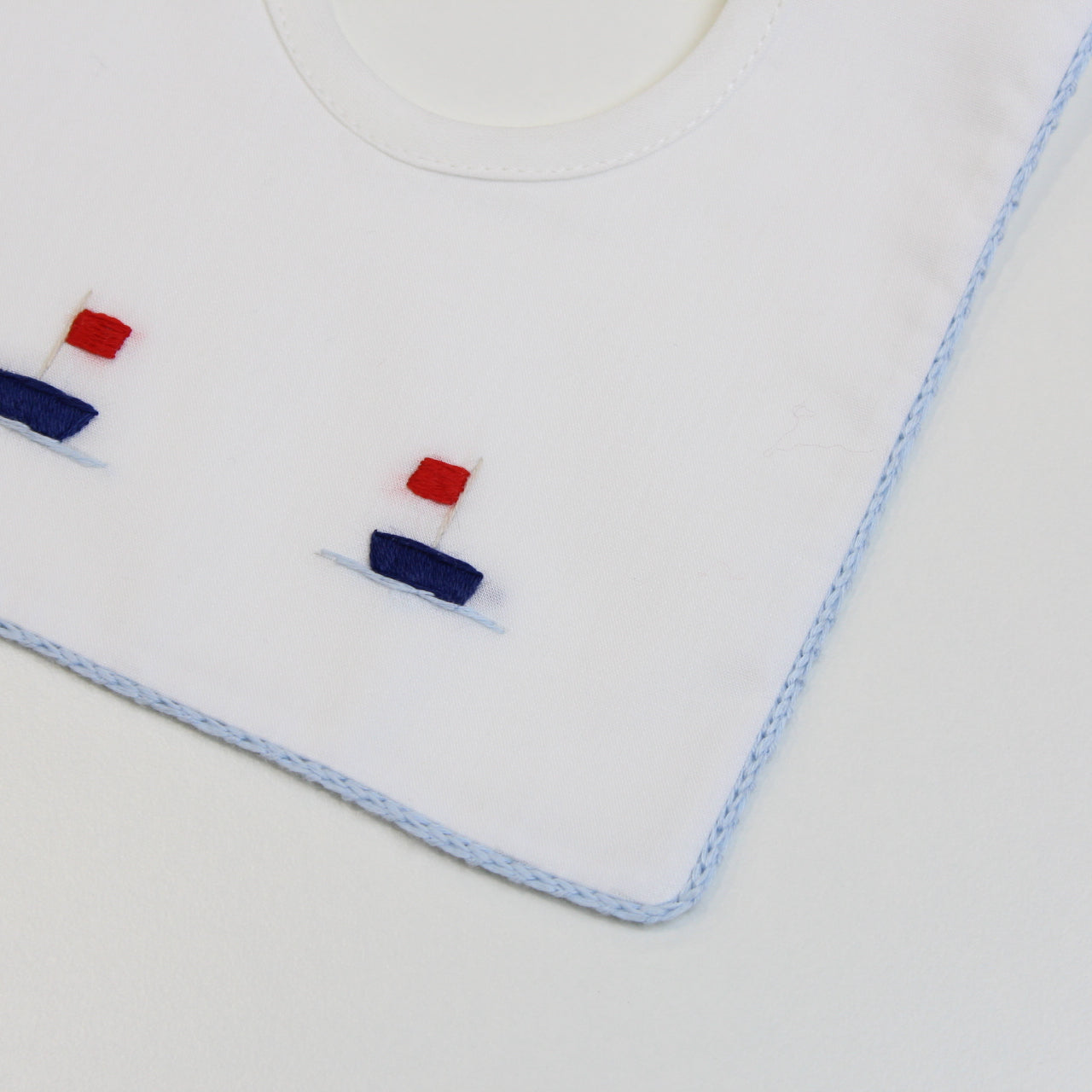 BAVETTA NEONATO CON RICAMI in cotone BILLY BAVETTA UNI PICCOLA GIUGGIOLA 