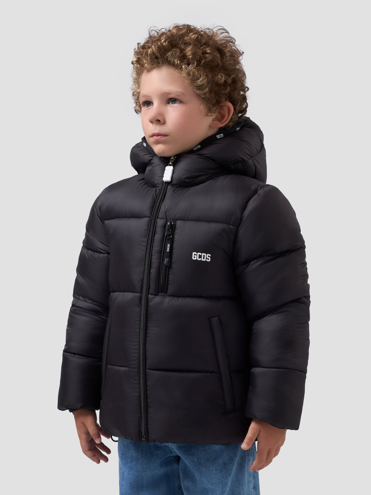 giubbino con logo nero C2BJQA614T340 999A GCDS 