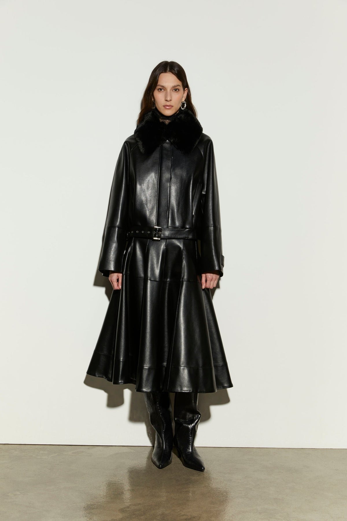 giubbino in similpelle con cintura IS26FW-J056-T008 900 BLACK ISABELLE BLANCHE PARIS 