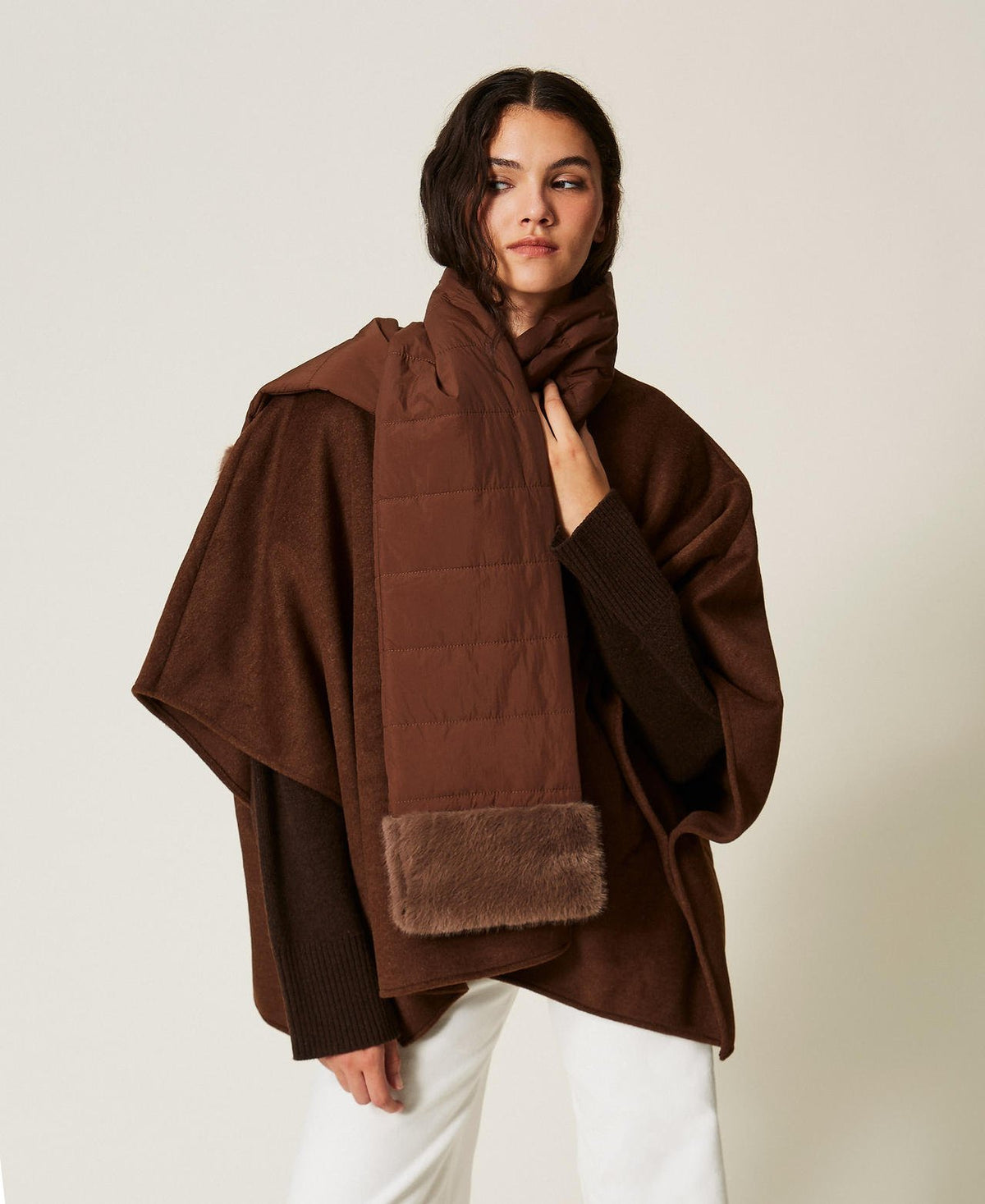 poncho in panno con sciarpa 262TO5510 13411 TWINSET 
