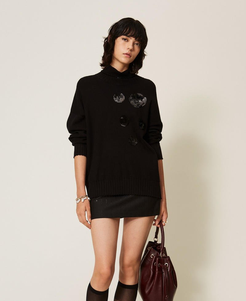 Maglia dolcevita con ricamo pailettes 262AT3100 00006 TWINSET ACTITUDE 