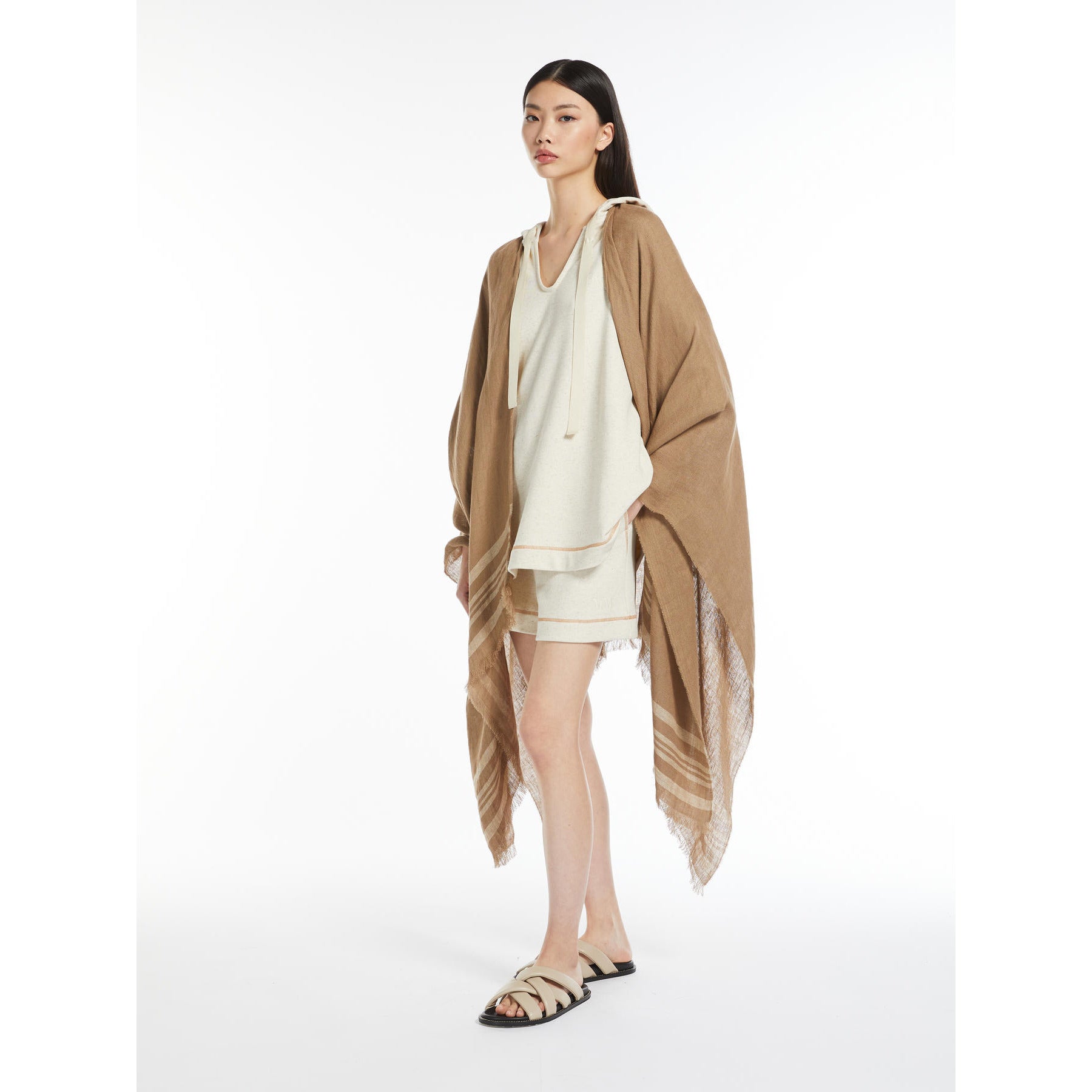 poncho in lino FALLA 001 MAXMARA 