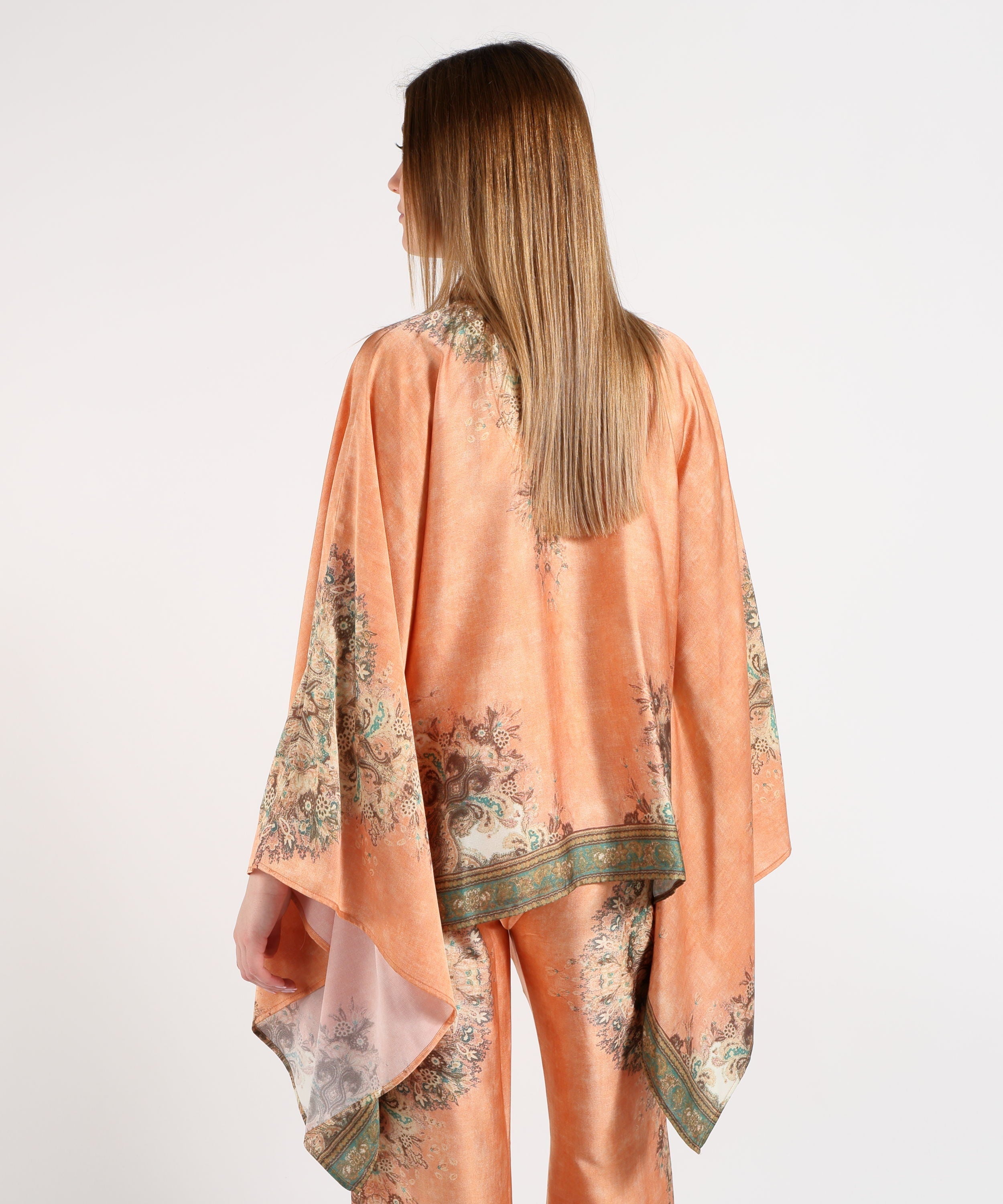 camicia modello poncho a fantasia A26SSCA28 U.V AMOSA 