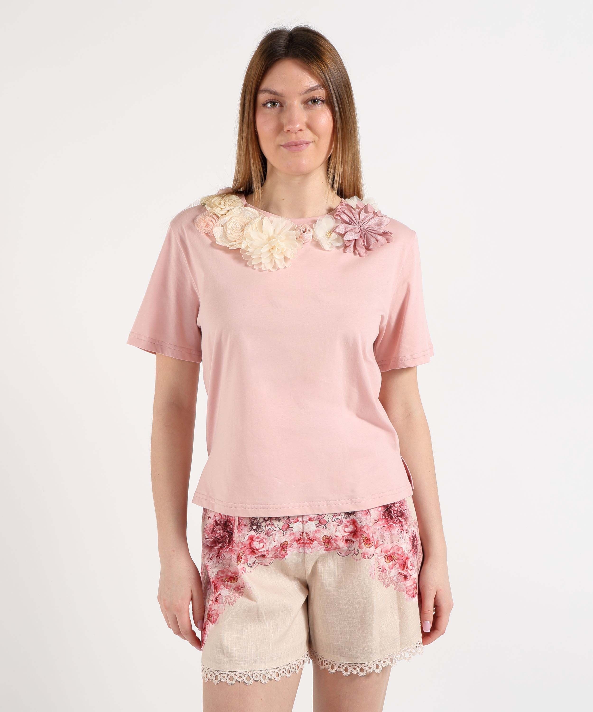t-shirt con applicazioni collo A26SSTS53 ROSA AMOSA 