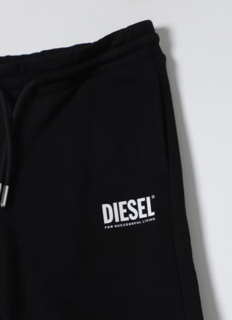 bermuda con logo impresso J01733 KYAVF K900 DIESEL 