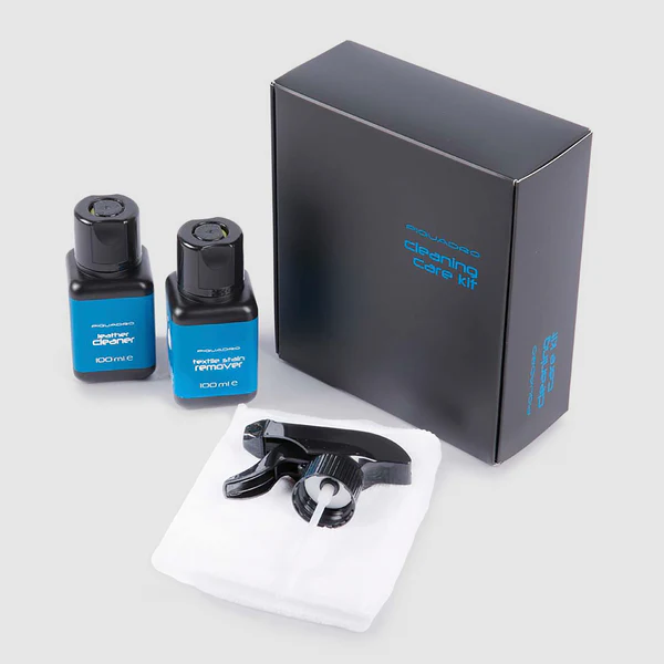 kit pulizia pelle AC4237 00 PIQUADRO 