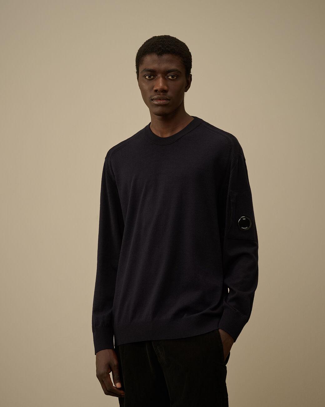 maglia extra fine in lana merino 19CMKN037A 005528A 888 CP COMPANY 