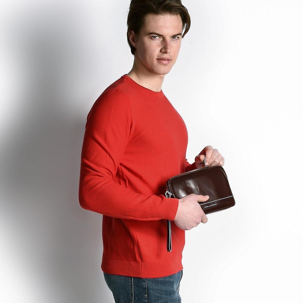 Pochette con polsiera linea B2 AC3944B2 MO PIQUADRO 