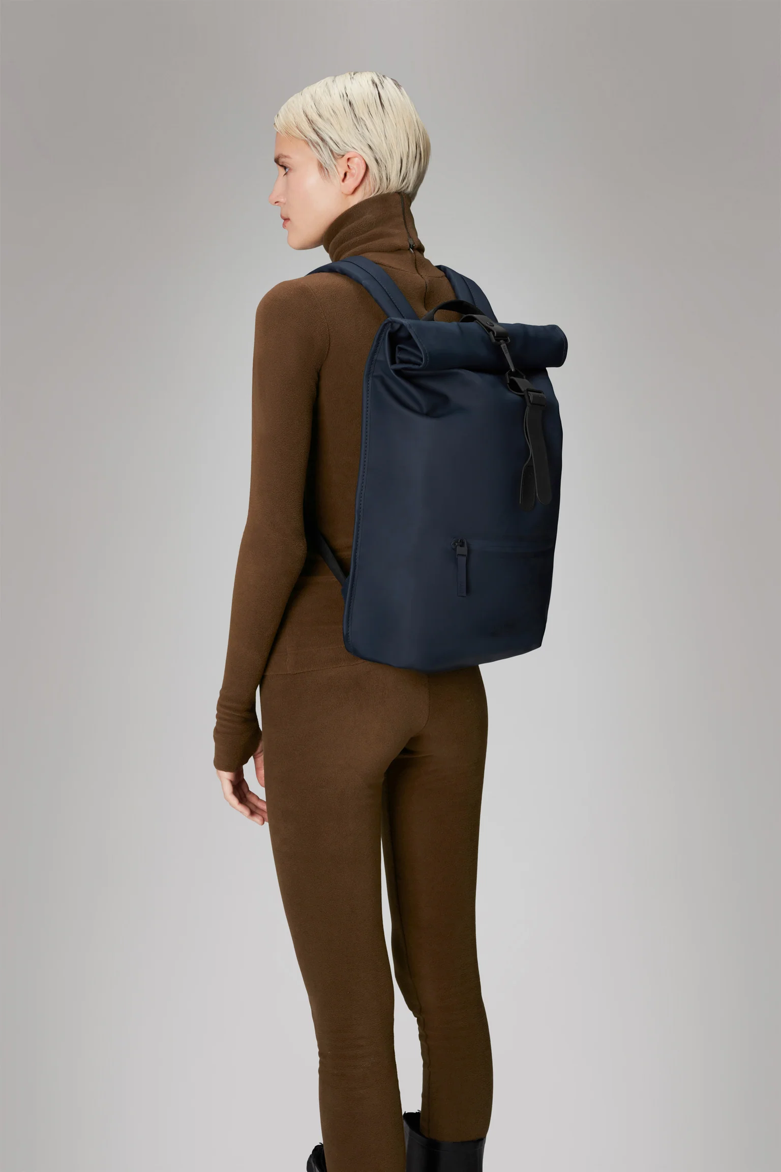 zaino rolltop rucksack 13320 NAVY RAINS 