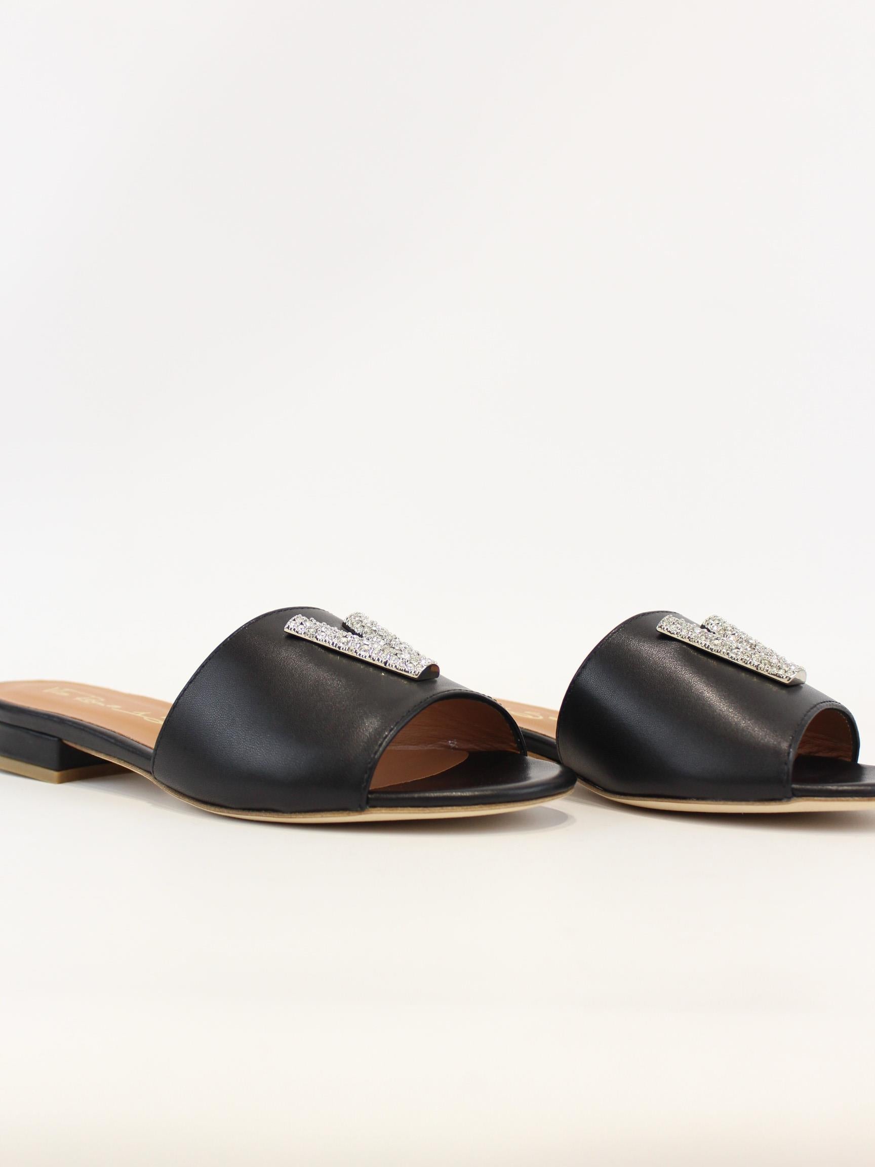 ciabatta con logo V argento 4385 NERO VIA ROMA 15 