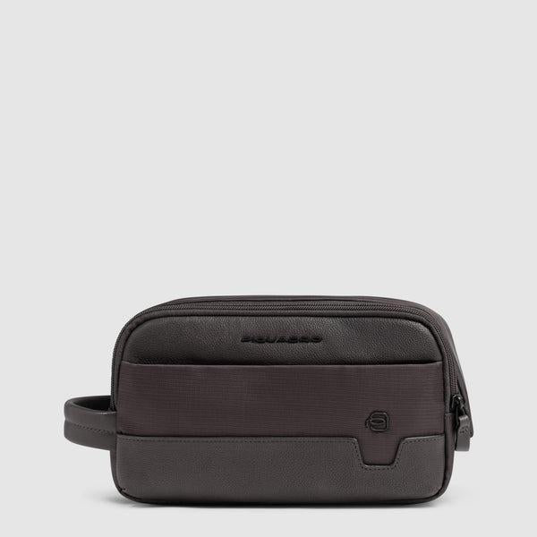 beauty case in tessuto riciclato BY6021W138 TM PIQUADRO 