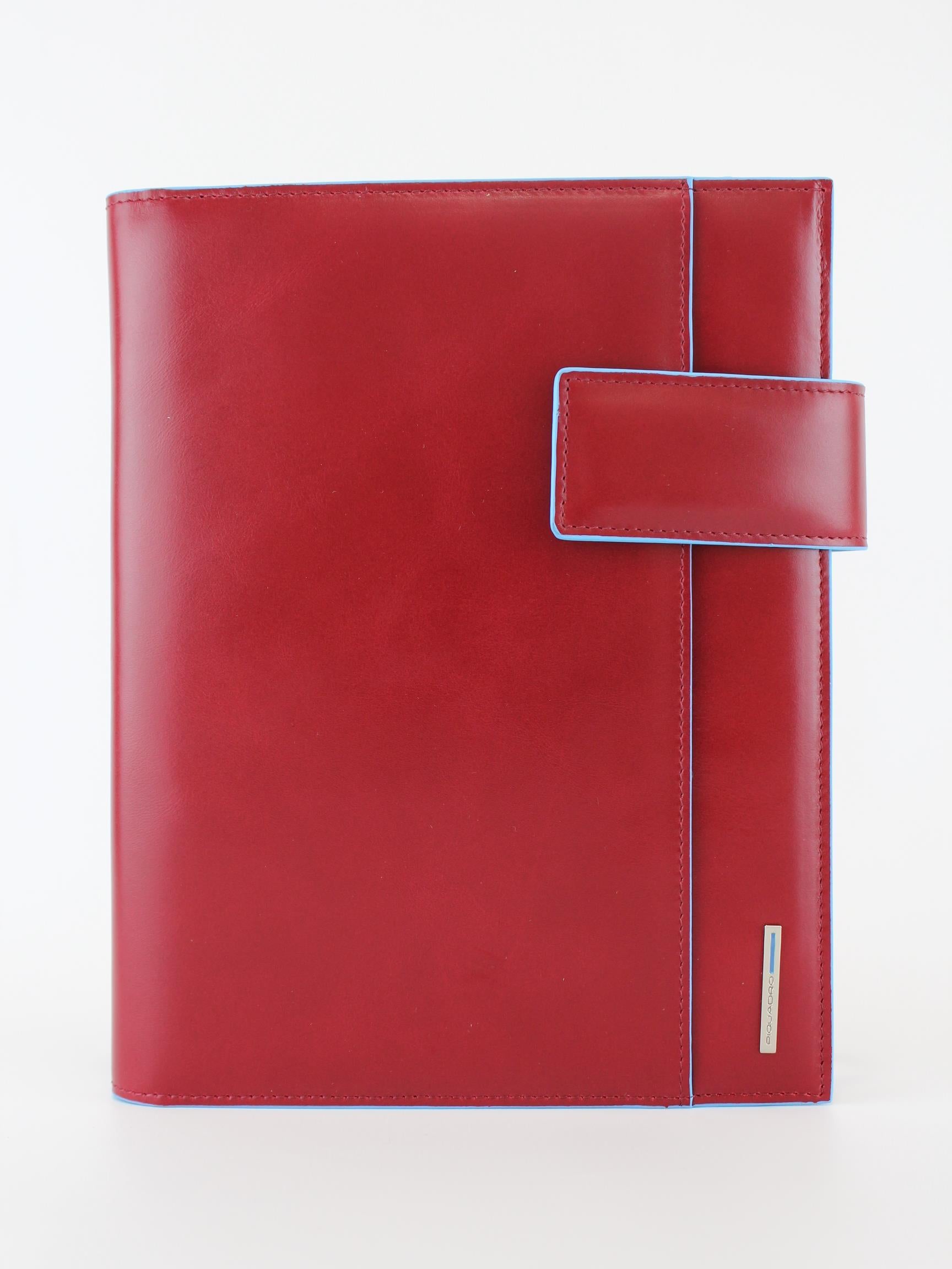 agenda giornaliera in pelle liscia AG1148B2 R PIQUADRO 