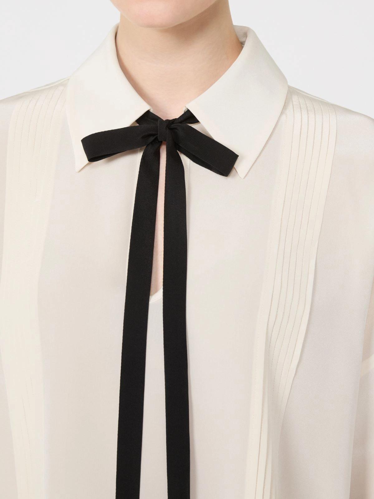 blusa in seta con cravattino MSTCOLONO 048 MAXMARA BLACK DRESS 