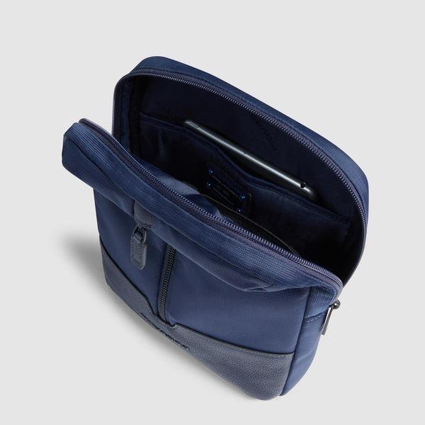 borsello porta ipad CA1816W138 BLU PIQUADRO 