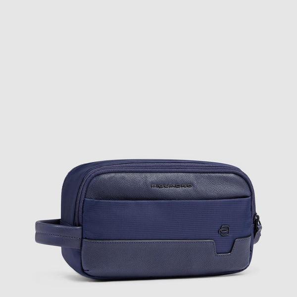 beauty case in tessuto riciclato BY6021W138 BLU PIQUADRO 