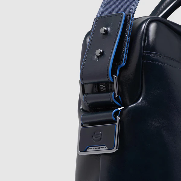 borsa pelle porta pc ipad13 CA3335B2 BLU2 PIQUADRO 