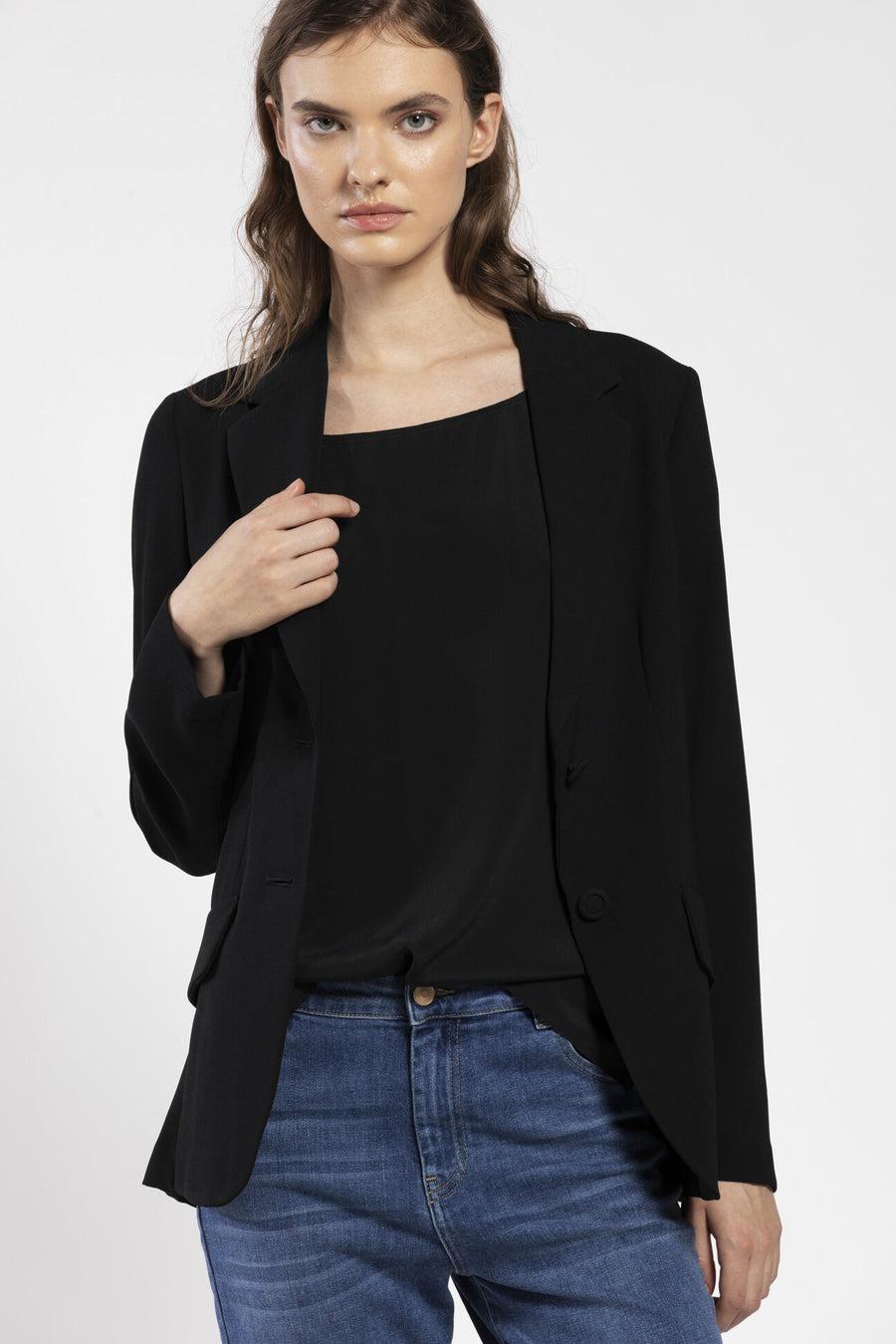 blazer in crepe satin IRAB07 10 CARLAG 