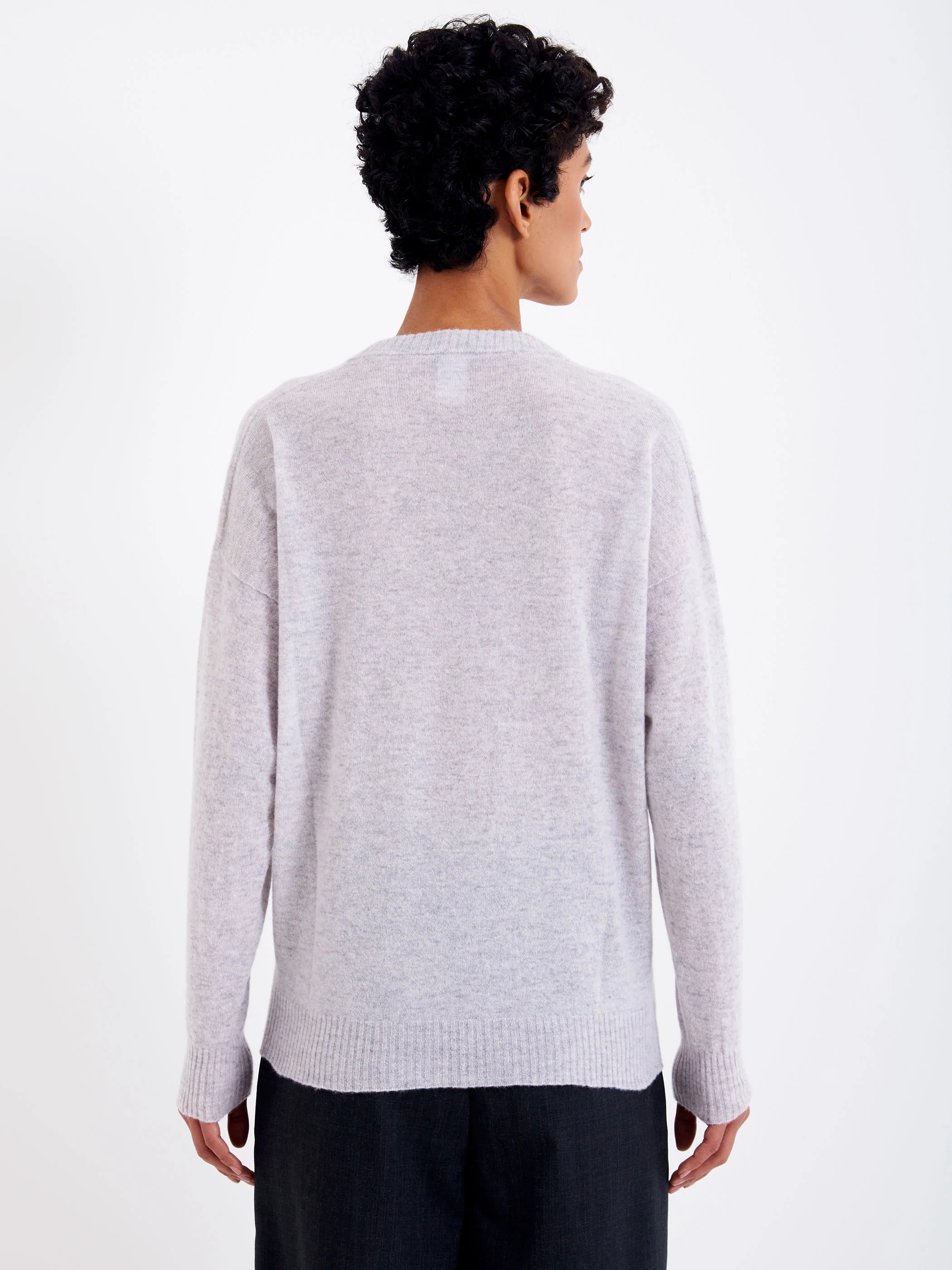 Maglione scollo a V 22022Z GRIGIO VICOLO 