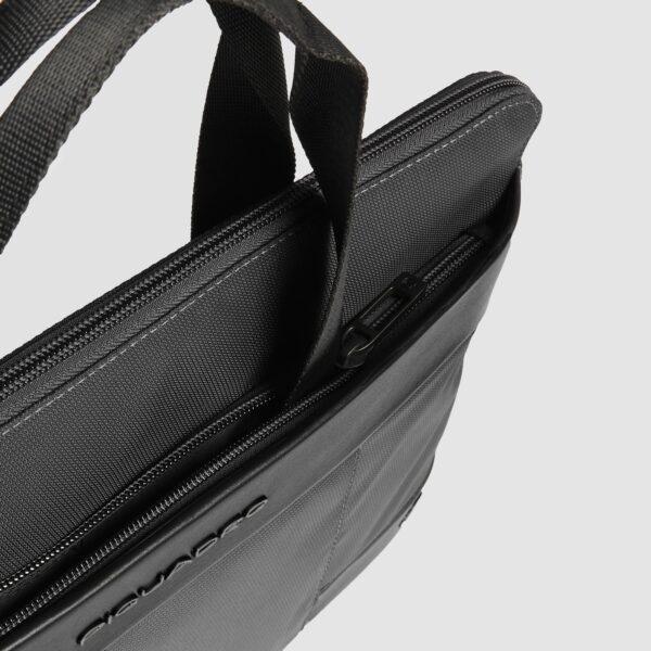 pochette porta pc da 13.3 AC6810W129 N PIQUADRO 