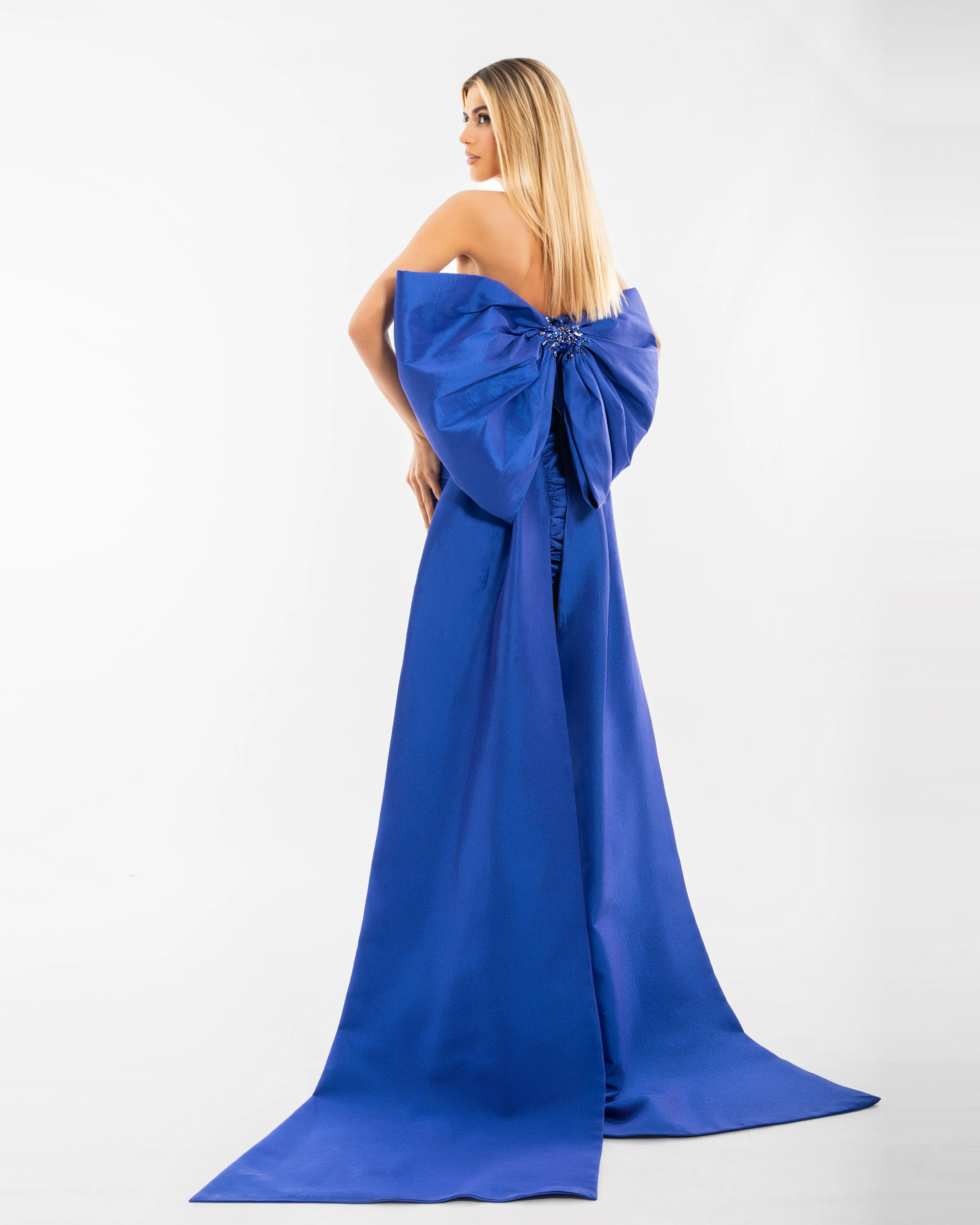 abito elegante con strascico AD5509 BLU ALBINA DYLA 