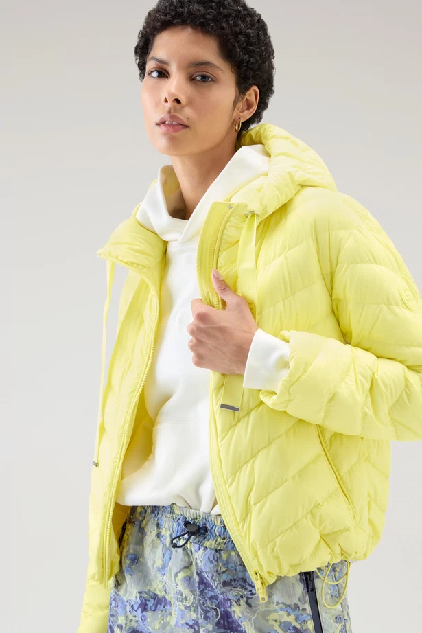 giubbino con trapuntatura e cappuccio CFWWOU0973FRUT2635 2173 WOOLRICH 