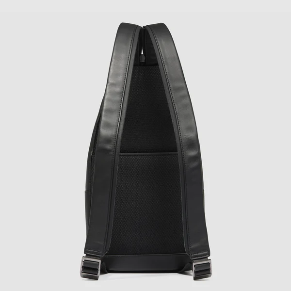 zaino monospalla linea urban CA6540UB00 N PIQUADRO 