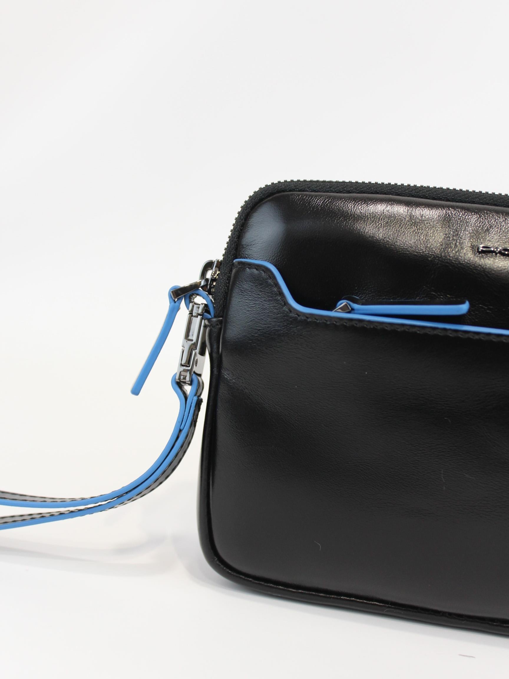 pochette linea b2 AC5946B2R N PIQUADRO 