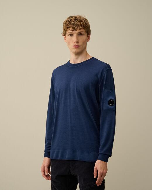 maglia in lana merino con logo 17CMKN091A 003247F 887 CP COMPANY 