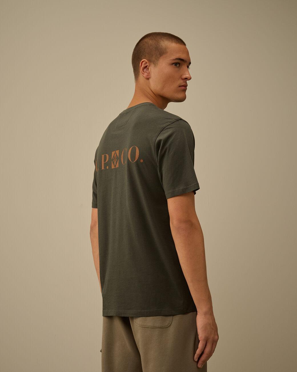 t-shirt con maxi logo schiena 19CMTS104A 005100W 978 CP COMPANY 
