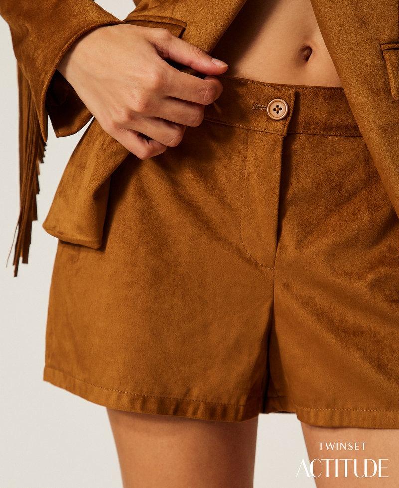 shorts scamosciati 261AP2332 10065 TWINSET ACTITUDE 
