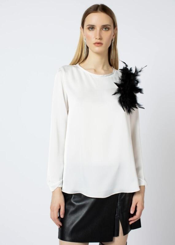 T-shirt con applicazione spilla piuma H.M2837.4038 BIANCO HANITA 