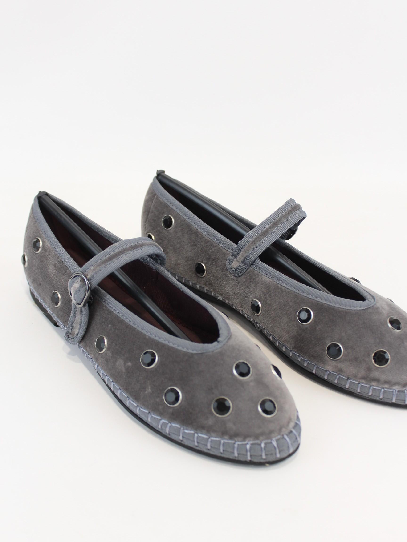 ballerina mae con applicazioni MAE CRISTAL GREY FLABELUS 