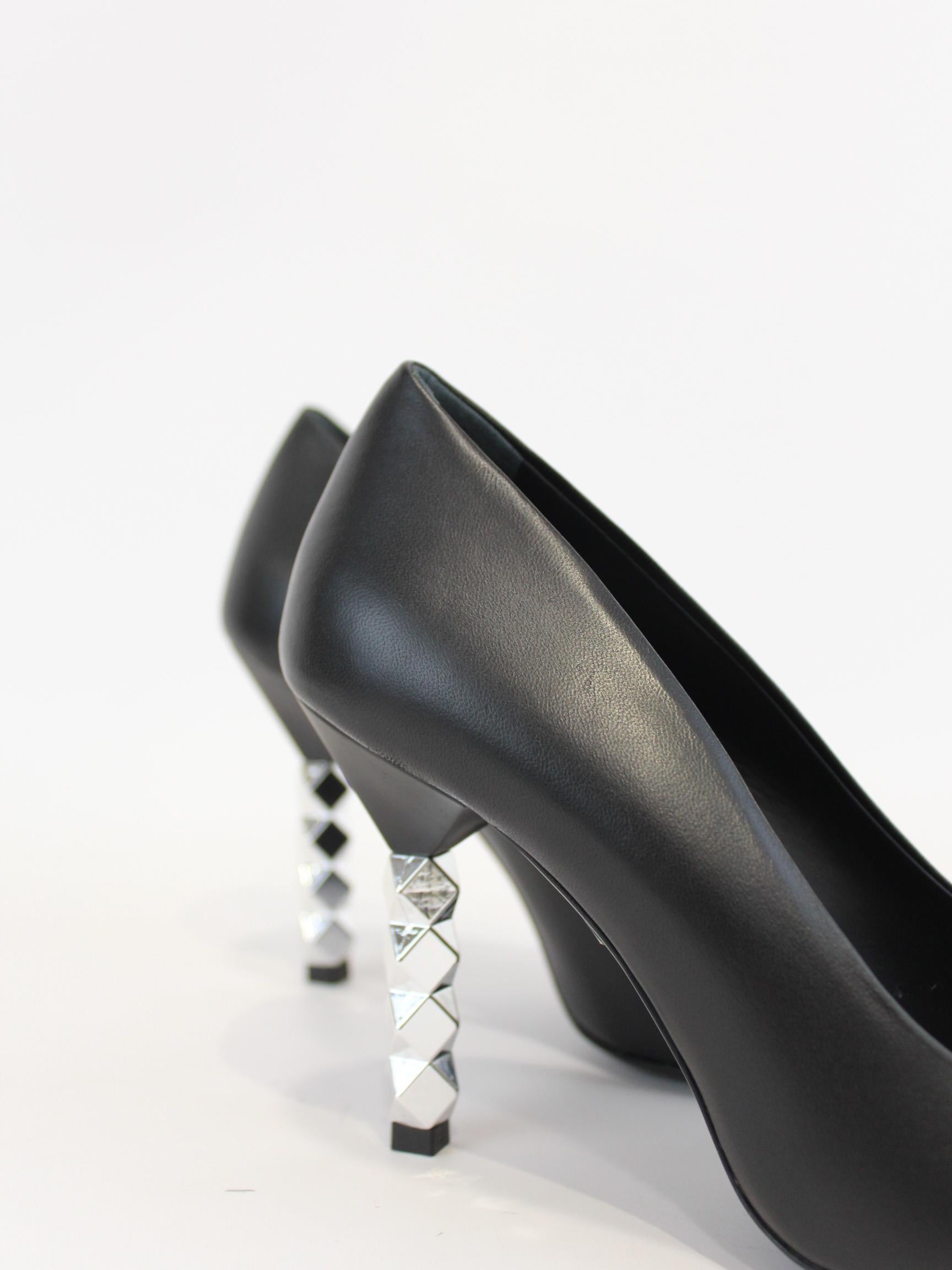 dècollette con tacco contrasto EG700 NERO OVYE' 