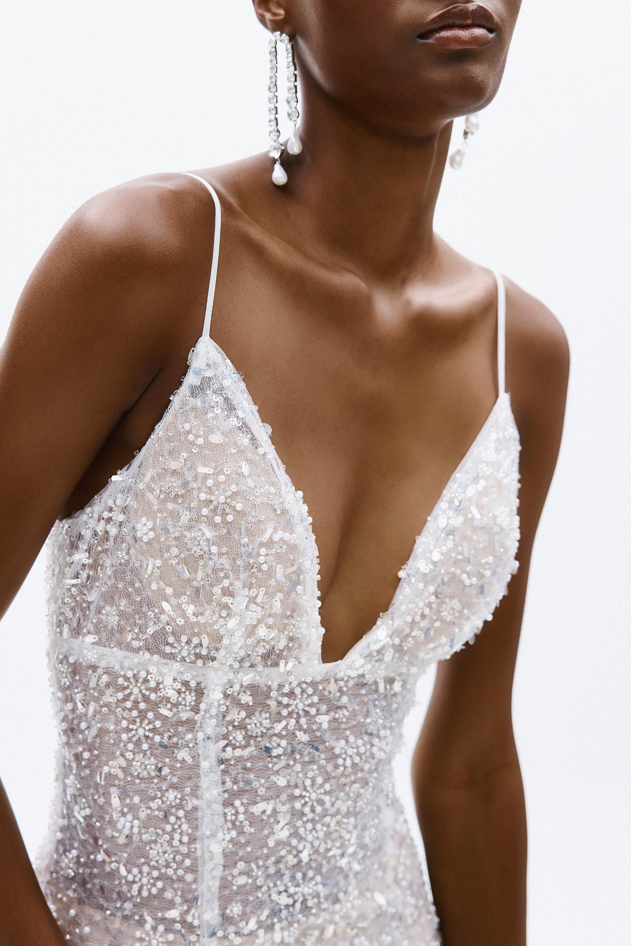 abito lungo con inserti gioiello A4723 WHITE ALLURE 