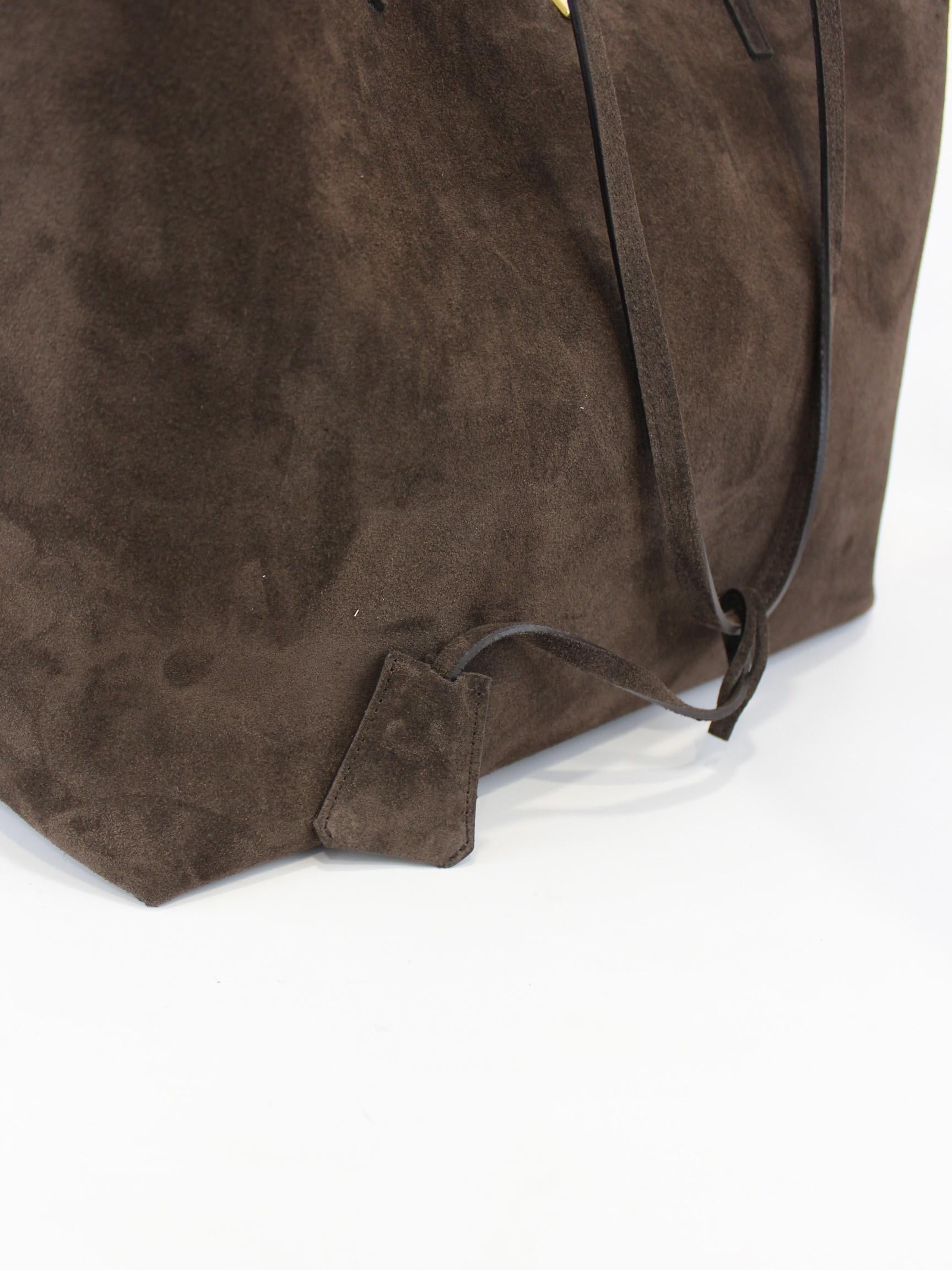 Borsa shopper con V iconica VR1200 TESTA DI MORO VIA ROMA 15 