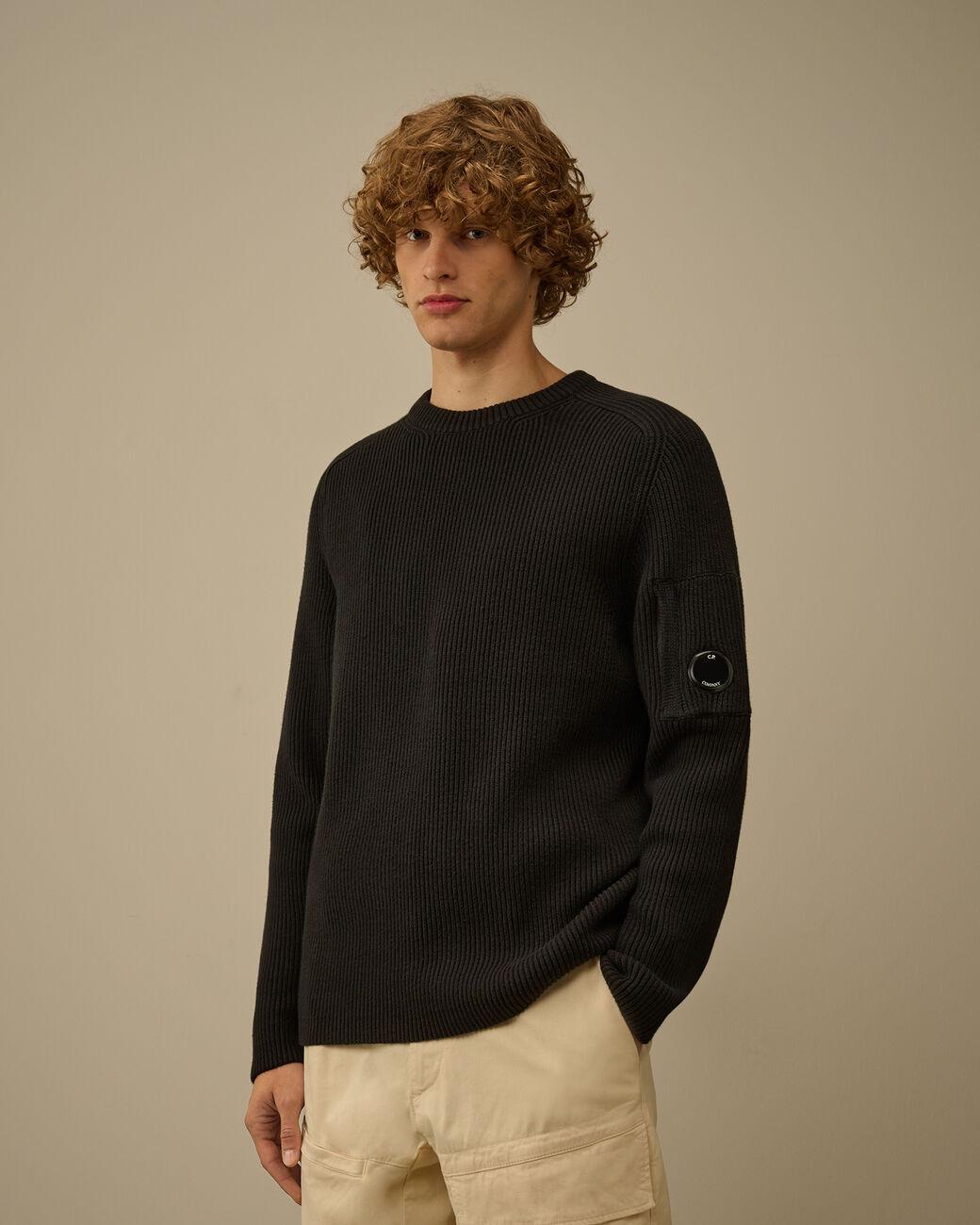 maglia girocollo con lente 19CMKN017A 005558G 888 CP COMPANY 