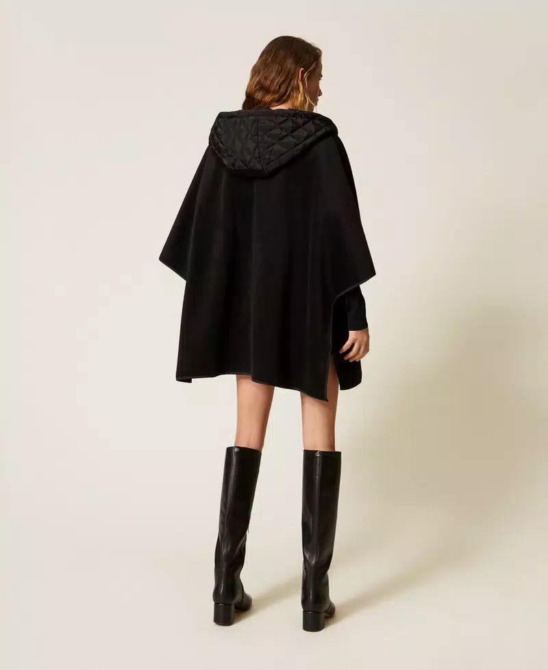 poncho con cappuccio e tasche 252TA4240 00006 TWINSET 