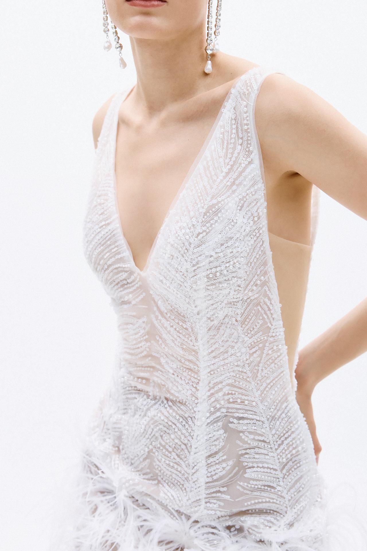 abito piume pailettes A4716 WHITE ALLURE 