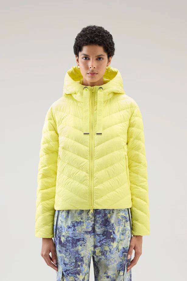 giubbino con trapuntatura e cappuccio CFWWOU0973FRUT2635 2173 WOOLRICH 