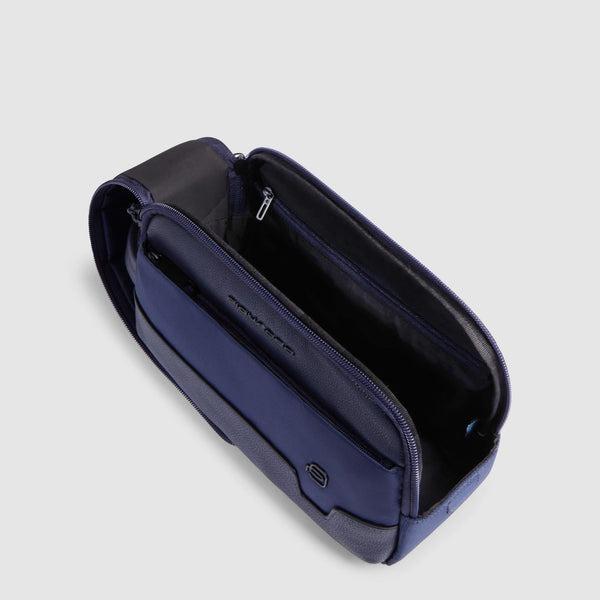 beauty case in tessuto riciclato BY6021W138 BLU PIQUADRO 