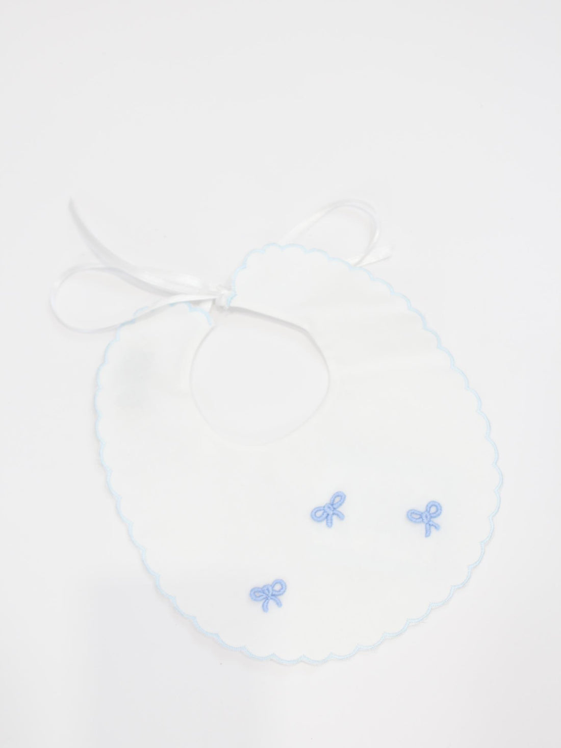 bavetta in cotone con fiocco 32 BAVETTA UNI PICCOLA GIUGGIOLA 