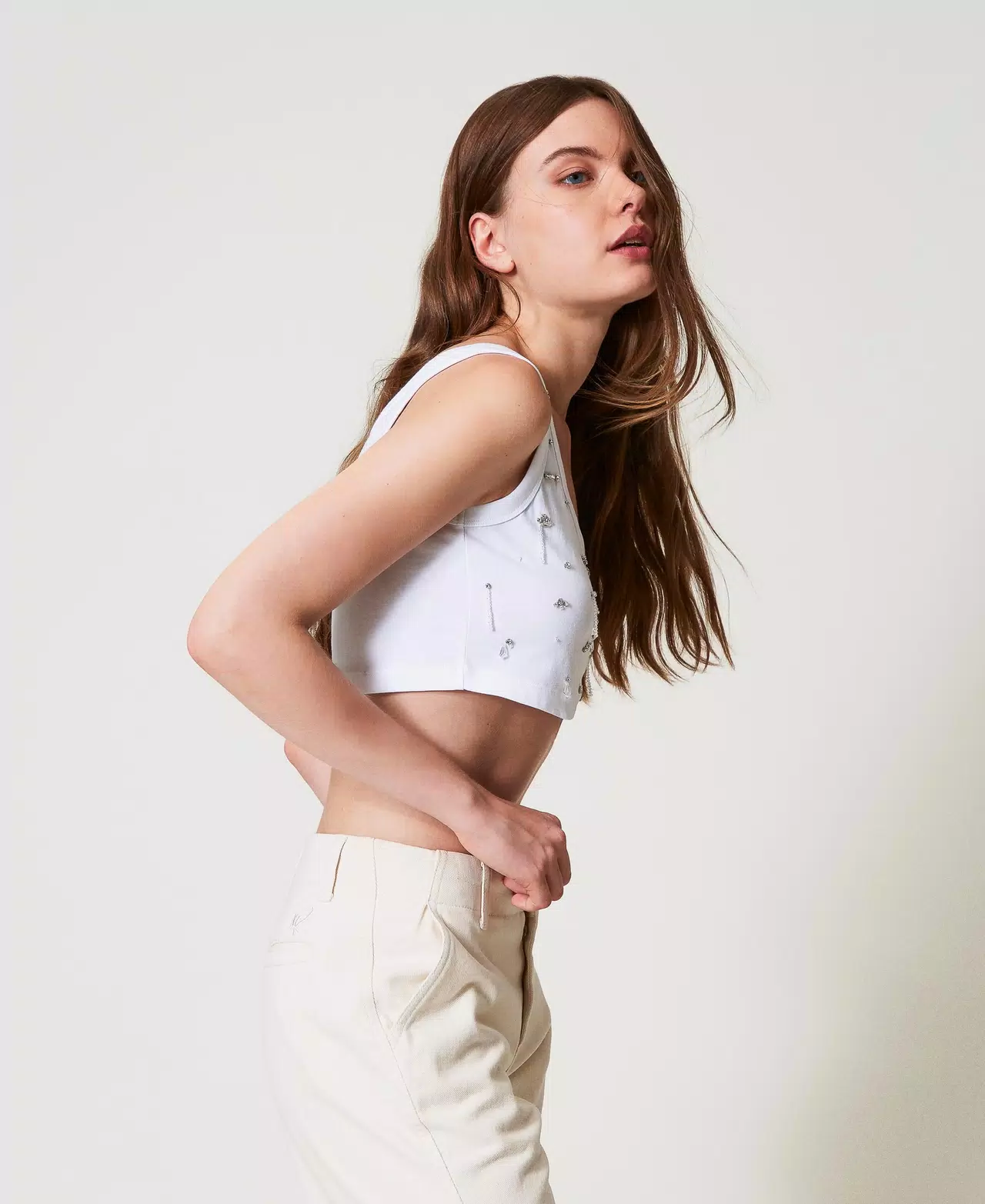 top cropped con applicazioni 251AP2222 00840 TWINSET ACTITUDE 
