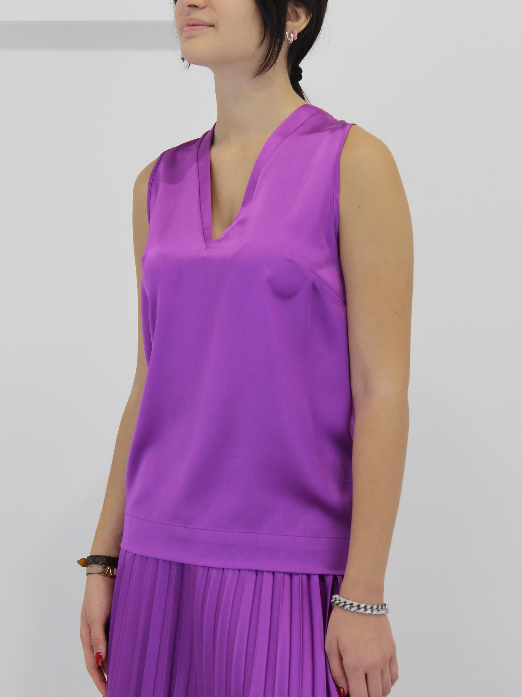 Top con scollo a V H.M2548.3441 GRAPE HANITA 