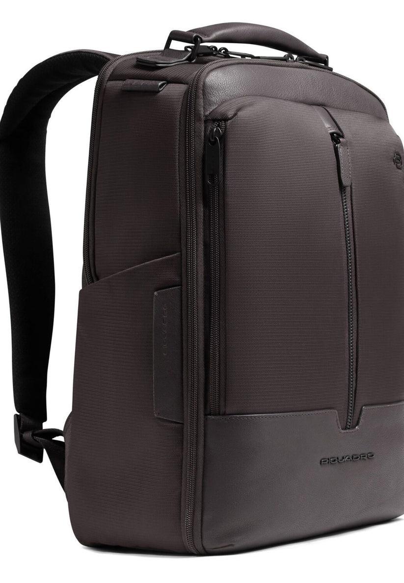 zaino da viaggio in tessuto riciclato CA6849W138 TM PIQUADRO 