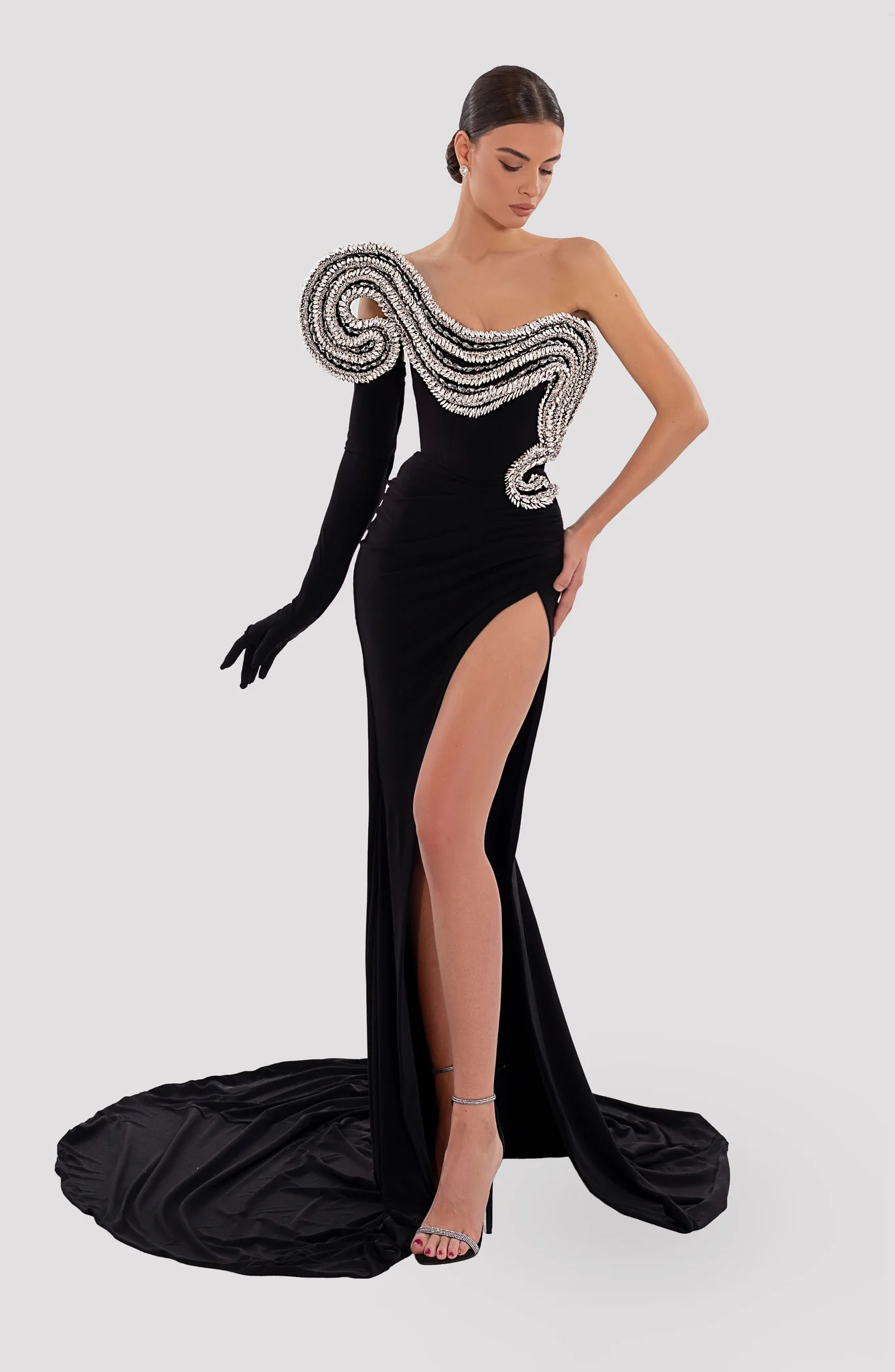 abito elegante con applicazioni AD5022 NERO CON APP ALBINA DYLA 