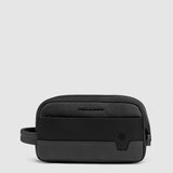 PIQUADRO beauty case in tessuto riciclato Nero