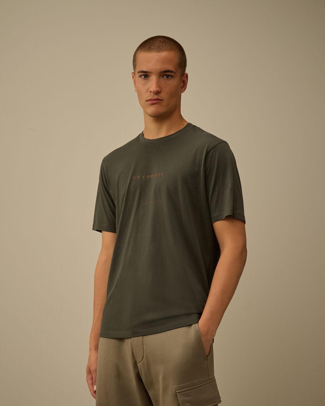 t-shirt con maxi logo schiena 19CMTS104A 005100W 978 CP COMPANY 