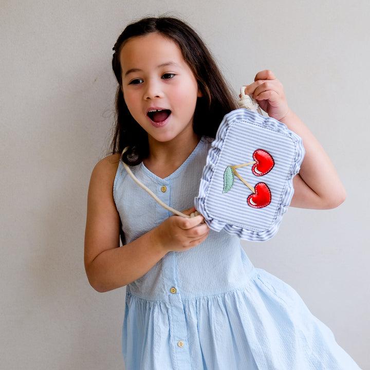  183004 10 MIMI & LULA 