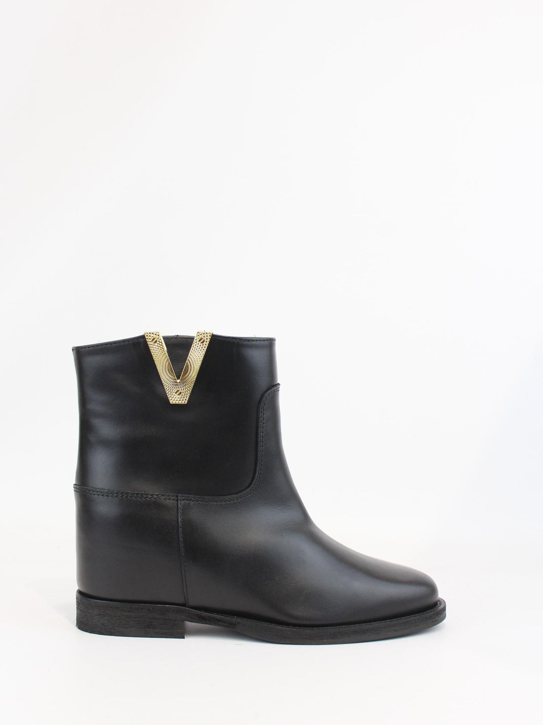 stivaletto con v iconica 4261 NERO VIA ROMA 15 