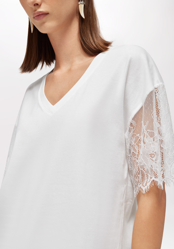 t-shirt con pizzo RA6132J5003 11111 Blugirl 